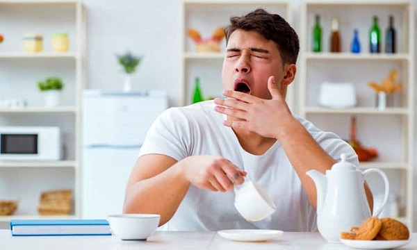 چرا بعد از ظهرها بی‌حال می شویم؟!