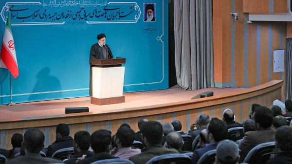 برگزاری نشست رئیس جمهور با فعالان جبهه مردمی انقلاب