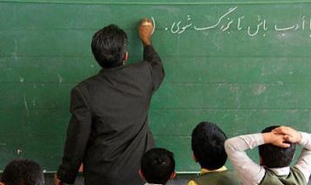 ۹۰ هزار معلم جدید استخدام می شوند