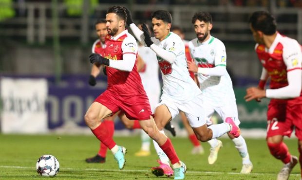 برد اقتصادی پرسپولیس مقابل ذوب آهن در روز فرصت سوزی بازیکنان