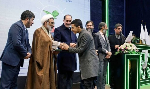 اختتامیه جشنواره ملی صنایع خلاق فرهنگی عالم آل محمد(ع) برگزار شد