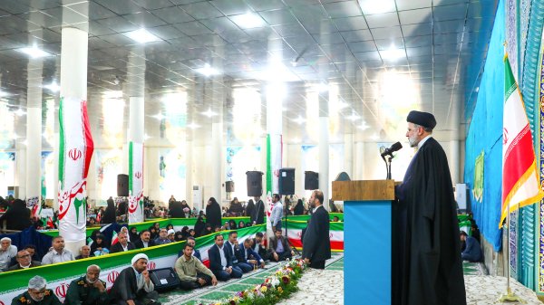 سخنرانی دکتر رئیس جمهور در اجتماع پرشور مردم میناب سخنرانی دکتر رئیس جمهور در اجتماع پرشور مردم میناب