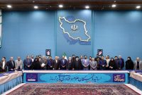 نشست صمیمی رئیس جمهور با جمعی از اساتید و نخبگان علوم و فناوری‌های برترساز