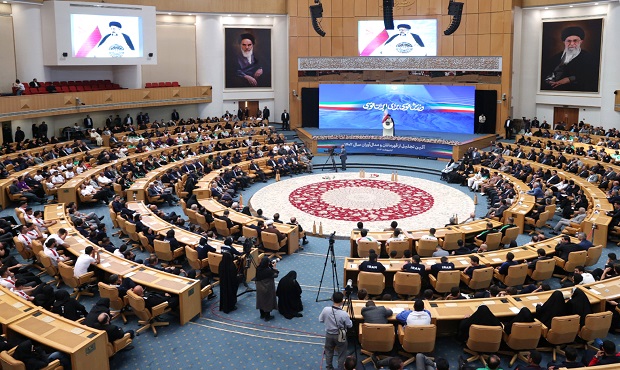رئیس جمهور: قهرمانان ورزشی پیشتازان ایجاد امید و غرور ملی هستند