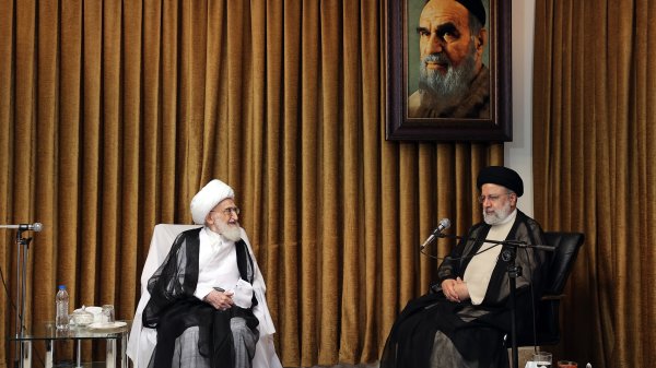 دیدار رئیس جمهور با آیت‌الله العظمی نوری همدانی