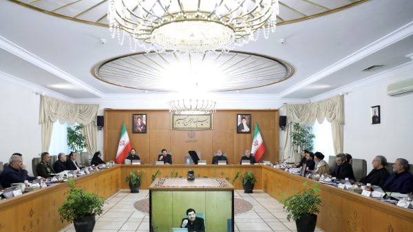 تاکید دکتر مخبر بر جلوگیری از ایجاد هر گونه تعلل و خلل در مسیر خدمت‌رسانی