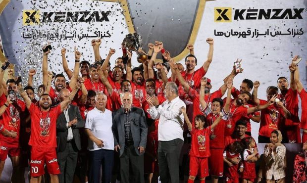 پرسپولیس ۱-۰ مس رفسنجان: پایان رقابت‌های لیگ با قهرمانی دوباره پرسپولیس