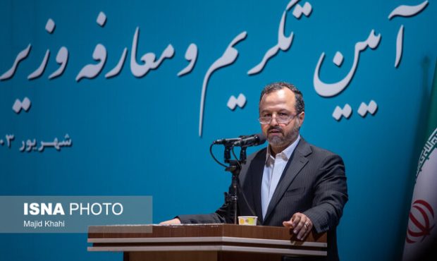 گوی مسابقه را به دکتر همتی می‌دهیم/ بدهی خزانه تسویه شد