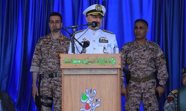 دریادار کاویانی: دریادلان ایران اسلامی اقیانوس آرام را برای دشمن ناآرام کرده‌اند