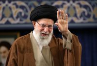 رهبر انقلاب: اساس مشکل منطقه حضور کسانی است که دم از صلح و آرامش می‌زنند