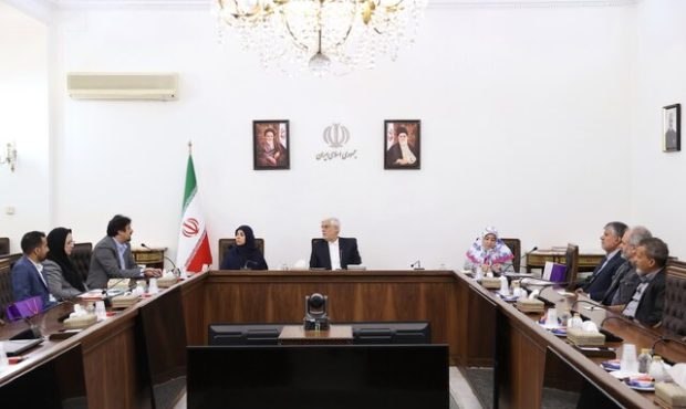 تاکید عارف بر لزوم استفاده از تجارب بین المللی برای توانمندسازی افراد مبتلا به اوتیسم