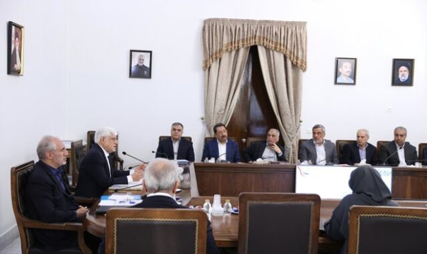 عارف: سه ماه قبل کجا بودید؟