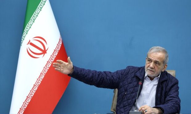 پزشکیان:  نظام اداری ما در قالب‌های منسوخ شده منجمد شده است