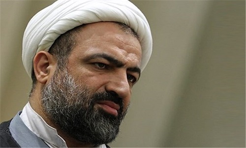 انتقاد رسایی از پزشکیان در مورد بنزین
