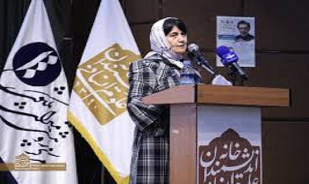 عیادت صالحی از بانوی نامدار تاجیکستانی