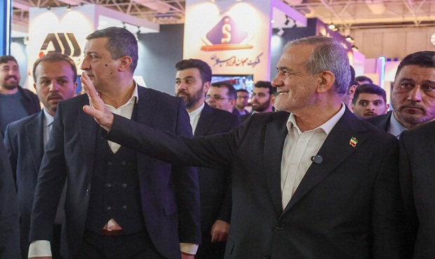 رئیس‌جمهور از نمایشگاه بین‌المللی تجارت با اوراسیا بازدید کرد
