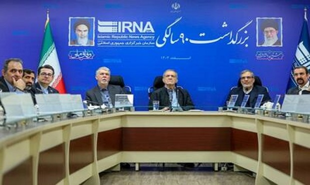 بازدید رئیس جمهور پزشکیان از خبرگزاری ایرنا