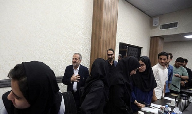 برگزاری نشست صمیمی با برگزیدگان المپیادهای علمی باشگاه دانش‌پژوهان جوان