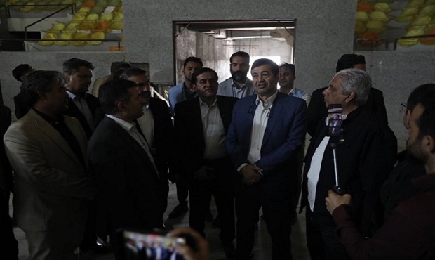 بازدید وزیر ورزش و جوانان از ورزشگاه ۶ هزار نفری انقلاب