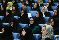 موانع رشد زنان را با کمک خودشان حل کرد