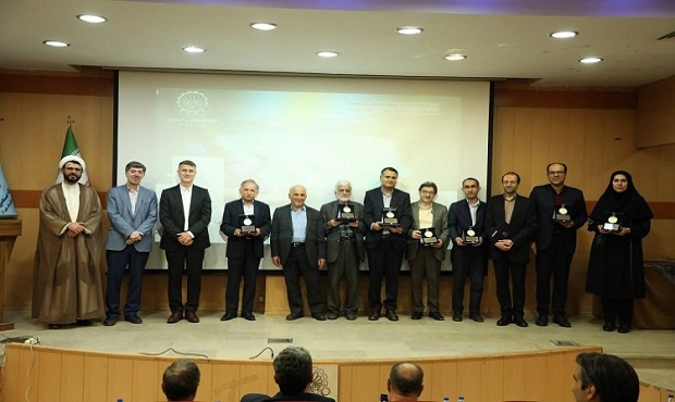 قدردانی از استادان سرآمد آموزشی و پیشکسوت دانشگاه امیرکبیر