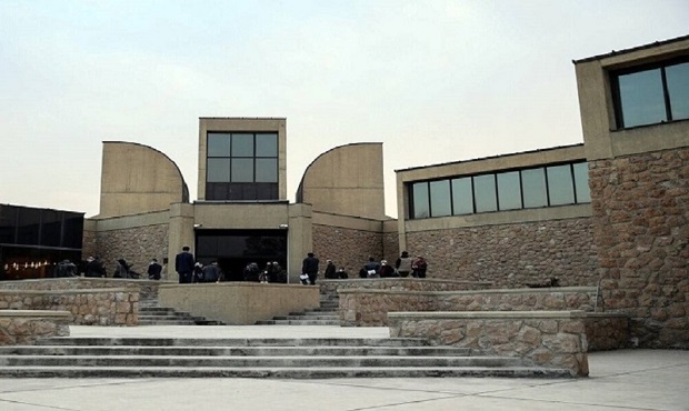 نمایش مستندهای «ایران درودی» و «مکرمه قنبری» در موزه هنرهای معاصر