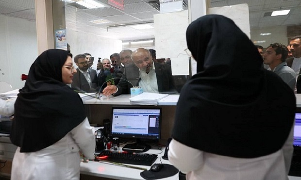 بازید وزیر تعاون، از بیمارستان تامین اجتماعی شهدای شهر کرمانشاه