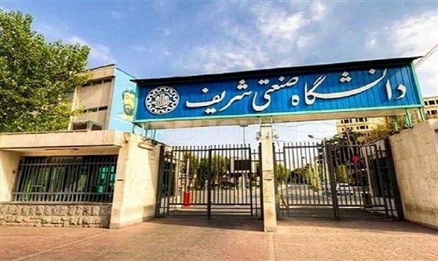علیرضا قزوه: دبیری جشنواره شعر «پروانگی» بزرگ‌ترین افتخار من است