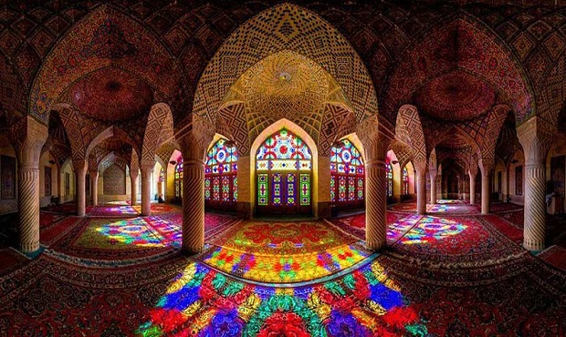 رنگ و نور در آغوش ایمان