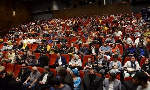 سبقت «یوز» از کمدی‌ها