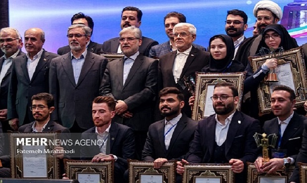 مهلت ثبت‌نام جشنواره دانشجوی نمونه ۱۴۰۴ تا ۱۲ آذرماه تمدید شد