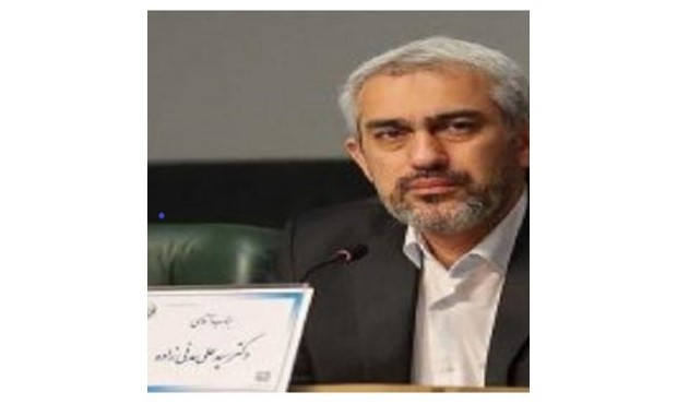 وزیراقتصاد و امور دارایی از گمرک و پایانه مرزی جلفا بازدید کرد