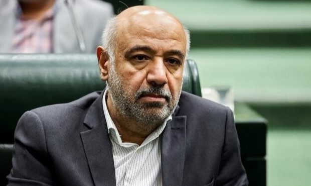 بازدید وزیر تعاون، کار و رفاه اجتماعی از یک کارخانه تولید کیف، کفش و پوشاک در استان البرز