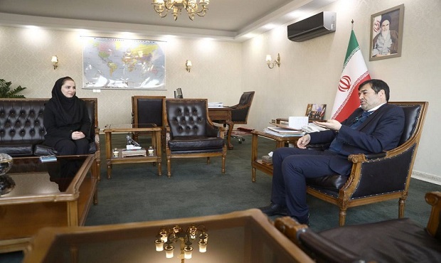 دیدار ثریا آقایی با وزیر ورزش و جوانان
