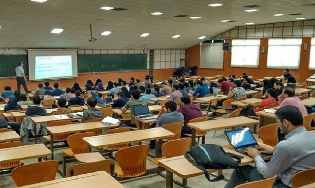 ۴۱ عضو هیئت علمی دانشگاه آزاد اسلامی در جمع پژوهشگران پراستناد علوم انسانی ۱۴۰۴