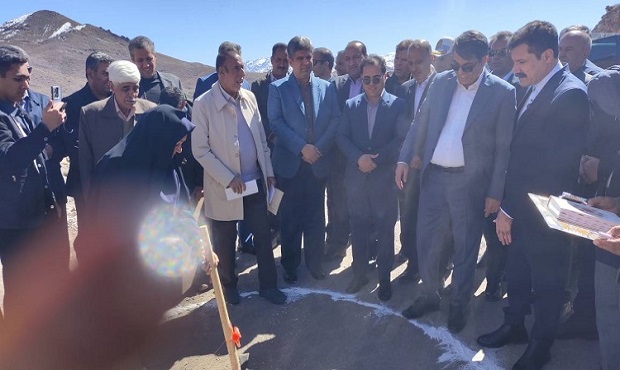 آغاز عملیات اجرایی جاده ارتباطی هنزا به بُندر با حضور معاون رئیس‌جمهور در امور توسعه روستایی و مناطق محروم
