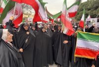 دانشگاهیان الزهرا (س) در حمایت از پرچم جمهوری اسلامی تجمع کردند