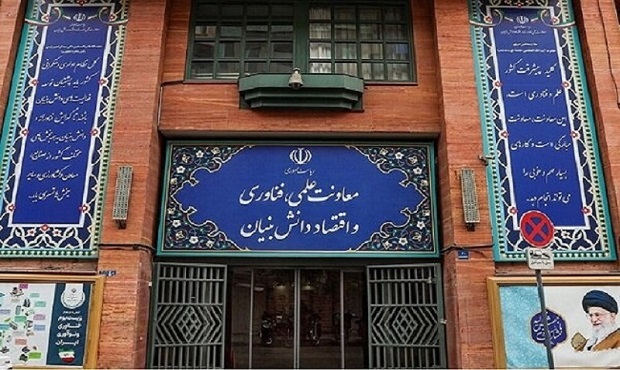 برپایی نمایشگاه «ایران عزیز» با هدف ثبت تجربه‌های انسانی از روزهای سخت
