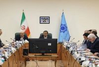 همتی: شبکه بانکی برای پیش‌برد سیاست‌ها تلاش کند