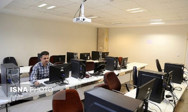 ۲۰ هزار استاد دانشگاه آزاد در نوبت دریافت اینترنت