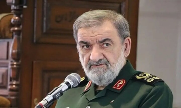 سرلشکر محسن رضایی: سیاست «هم جنگ هم مذاکره» تمام شد