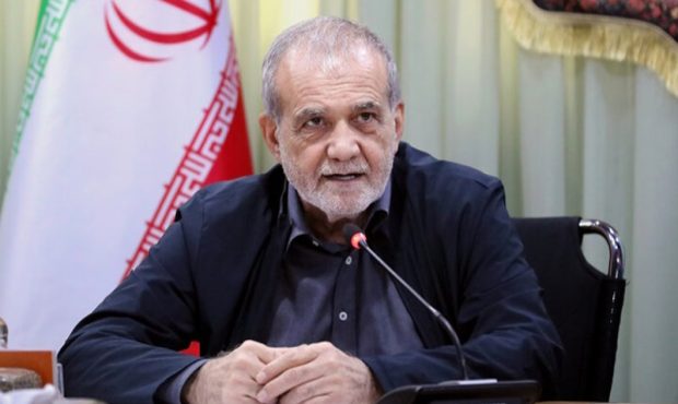 پزشکیان: دولت با همه ظرفیت های خود در کنار فعالان اقتصادی است