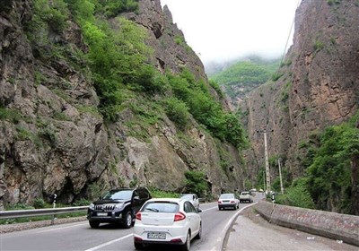 ترافیک سنگین در جاده چالوس؛ آخرین وضعیت محورهای شمالی را بدانید