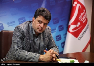 انتقاد تند نماینده اصفهان از ناهماهنگی‌های تیم اقتصادی دولت