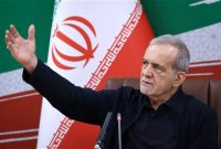 مردم با وجود نارضایتی‌ها، در برابر دشمن مقاومت کردند