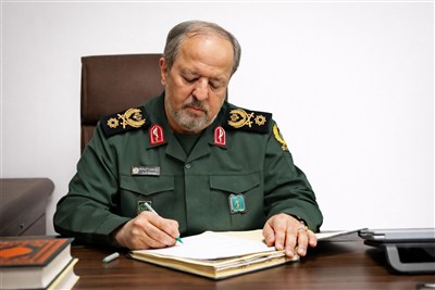 ایران را برای چالش‌های ۵۰ سال آینده مجهز می‌کنیم