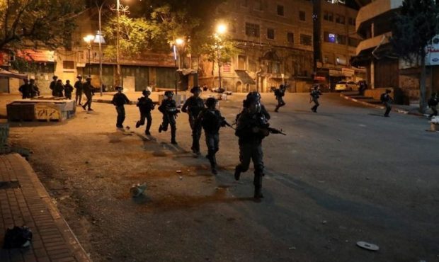 زخمی شدن ۵ فلسطینی در حملات صهیونیست‌ها به کرانه باختری