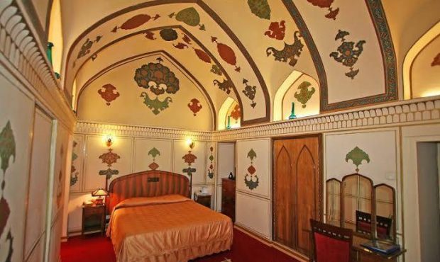 معماریِ هتل‌ها؛ تبلورِ مهمان‌نوازیِ ایرانی در قالبِ فضا