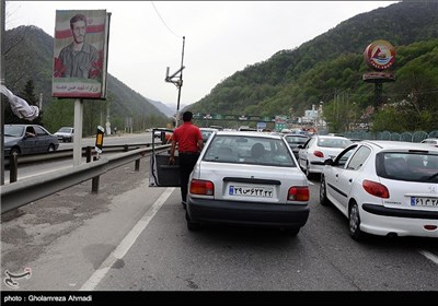 بازگشت مسافران به جاده‌ها؛ ترافیک سنگین در محورهای شمالی و زیارتی