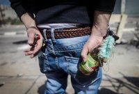 دستگیری فردی که کوکتل مولوتوف را به سمت شهروندان در میدان پونک پرتاب کرده بود